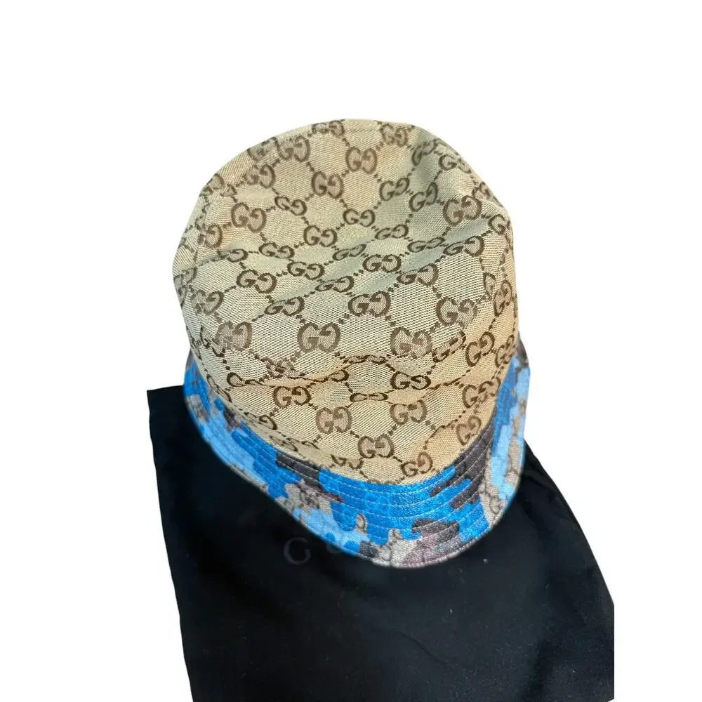 NWT Gucci GG Supreme Canvas Bucket Hat M 58cm Blue Camo Unisex